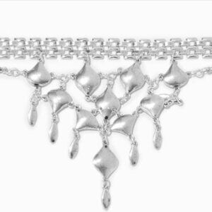 Icing Drip Bib Choker Necklace Silver